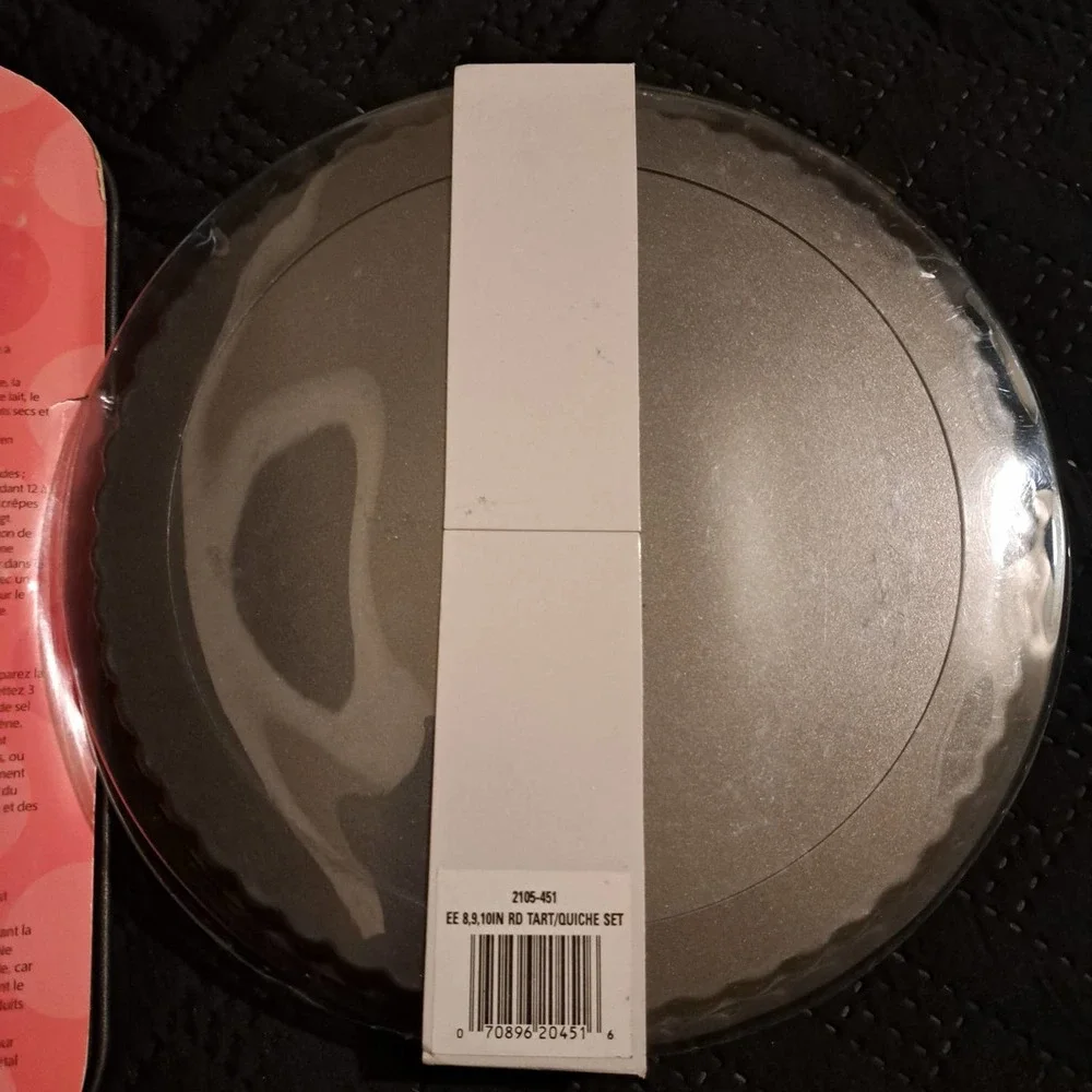 BREAKFAST FUN! 2 Wilton NIB 9 cavity Breakfast Sandwich maker 3 Quiche Pans